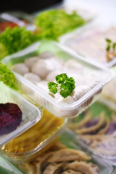 预包装食品塑料盒的视觉语言 从保护到感知的摄影艺术